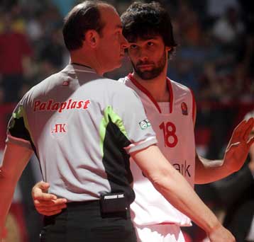 Βορεάδης, Μουζάκης, Γκόντας οι διαιτητές του τελικού