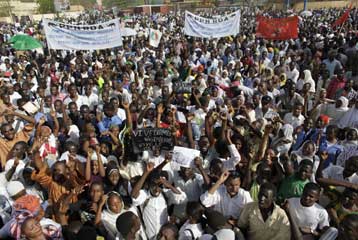 Ελεύθερα τα μέλη της κυβέρνησης του Νίγηρα που συνελήφθησαν στο πραξικόπημα