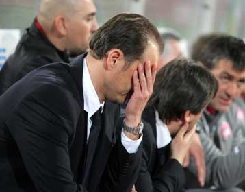 Απογοήτευση Μπάντοβιτς και… Καραγεωργίου, πριμ 50.000 ευρώ από Παπουτσάκη