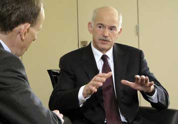 Η Ελλάδα χρειάζεται πολιτική και όχι οικονομική στήριξη, επανέλαβε ο Γ.Παπανδρέου