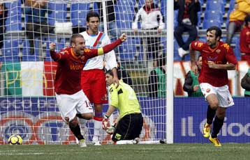 Πλησιάζει στην κορυφή η Ρόμα, την ακολουθούν Μίλαν και Γιουβέντους