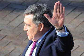 Σάλος στη Βρετανία με αποκαλύψεις για το «κακό πρόσωπο» του Γκόρντον Μπράουν