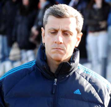 Στη διάθεση του Πηλαδάκη η παραίτηση του Ουζουνίδη