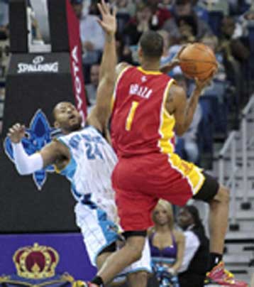 Ο Χάουαρντ κέρδισε τον Σακίλ και οι Μάτζικ τους Καβαλίερς