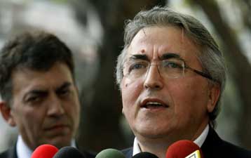 Αντιληπτές οι πιέσεις, όμως οι εργαζόμενοι πρέπει να αντιδράσουν λέει ο πρόεδρος της ΓΣΕΕ