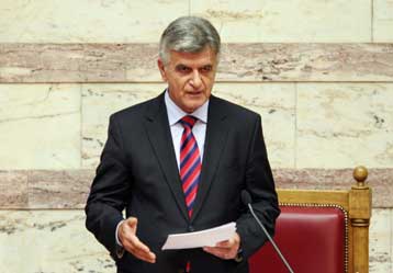 Επίσημη διαμαρτυρία Πετσάλνικου για τα γερμανικά δημοσιεύματα εναντίον της Ελλάδας