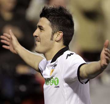 Με τα… φτερά του Βίγια η Βαλένθια «πέταξε» πάνω από τη Σεβίλη