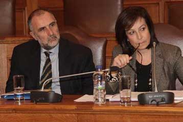 «Βόμβα» Πανάρετου για «τοπικά κολέγια» στα πρότυπα των ΗΠΑ