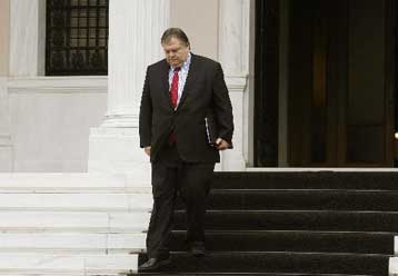 Διαδοχικές συναντήσεις του πρωθυπουργού με Βενιζέλο, Παμπούκη, Παπακωνσταντίνου