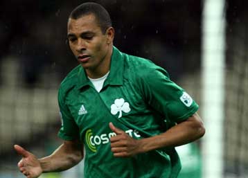 Ο Νιόπλιας κρατάει για τον Πανιώνιο τον Ζιλμπέρτο