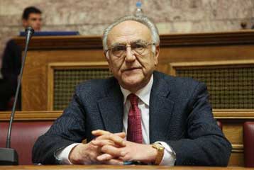 Ο πρώην πρόεδρος του ΟΤΕ Ν.Μανασής κατέθεσε στην εξεταστική για τη Siemens