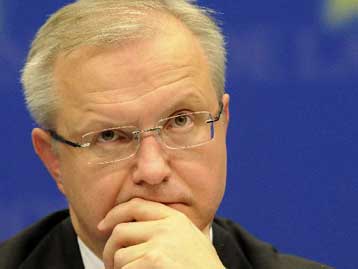 Επιφυλάξεις από τους ελεγκτές για την ανάπτυξη, ζητούν πρόσθετα μέτρα για το έλλειμμα