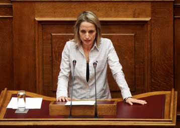 Νέα ρύθμιση για τη διπλή ανάπλαση προανήγγειλε η Τ.Μπιρμπίλη