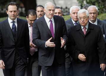 Τη συμπαράσταση της Ελλάδας στους Παλαιστίνιους επανέλαβε στον Μ.Αμπάς ο Κ.Παπούλιας