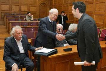 Να διεκδικήσουμε αυτά που μας χρωστάει η Γερμανία ζητά ο Αλ.Τσίπρας