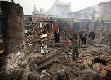 Επιθέσεις αυτοκτονίας στην Καμπούλ με τουλάχιστον 17 νεκρούς