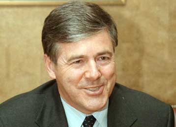 Στην Αθήνα ο ισχυρός άνδρας της Deutsche Bank Γιόζεφ Ακερμαν