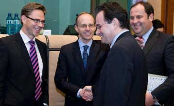 H ευρωζώνη «δεν έχει άλλη επιλογή από το να βοηθήσει την Ελλάδα»