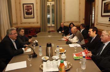 Λύπη για τα γερμανικά δημοσιεύματα και βολές κατά Μέρκελ από την Ευρωπαϊκή Αριστερά