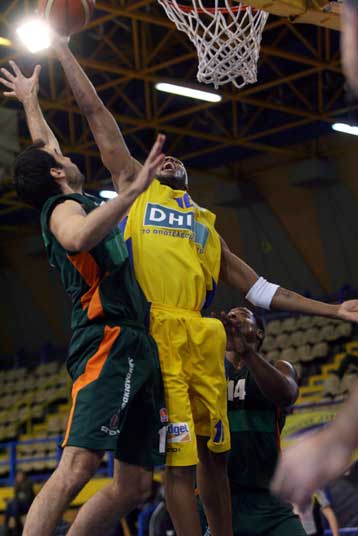 Περίπατος του Περιστερίου που επικράτησε 90-69 της Ολύμπια Λάρισας