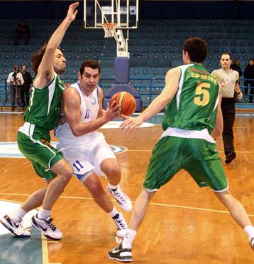 Πολυθρόνα για… δύο ξανά η κορυφή της Α2 με Ίκαρο/Έσπερο και Ηρακλή