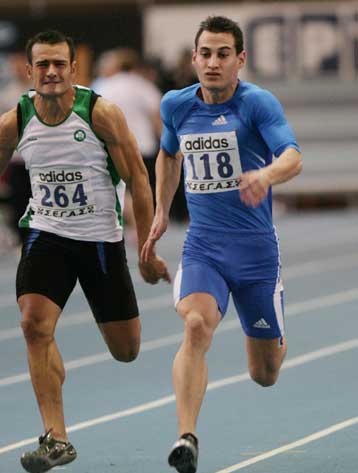 Και ο Αγγελάκης θα είναι στο αεροπλάνο για τη… Ντόχα