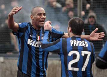 Ανατροπή και νίκη για την Ίντερ, εύκολα η Μίλαν, κατρακυλά η Γιουβέντους