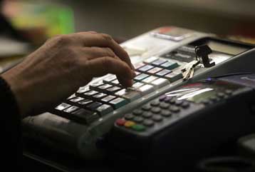 «Κλειδώνουν» οι αλλαγές στη σύνδεση αφορολόγητου – αποδείξεων