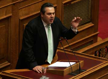 «Θερμό» επεισόδιο μεταξύ βουλευτών της ΝΔ στην Εξεταστική για τη Siemens