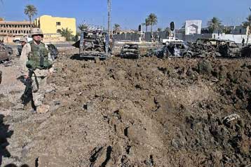 Τρεις επιθέσεις αυτοκτονίας αιματοκύλησαν τη Μπακούμπα