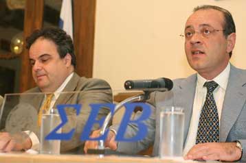 Η κρίση πλήττει εξίσου τον ιδιωτικό τομέα, λέει ο ΣΕΒ κρίνοντας θετικά τα νέα μέτρα