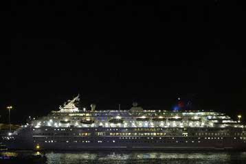 Δύο νεκροί από τα φονικά χτυπήματα κυμάτων στο πλοίο Louis Μajesty