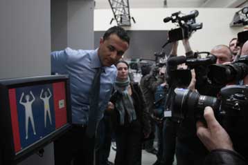 Σαρωτές σώματος λειτουργούν πιλοτικά σε αεροδρόμιο της Ρώμης