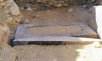 Ανέπαφη σαρκοφάγο άγνωστης Αιγύπτιας βασίλισσας ανακάλυψαν αρχαιολόγοι