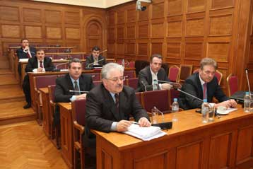 Σε υψηλούς τόνους η εξέταση του αντεισαγγελέα Π.Αθανασίου για την υπόθεση Siemens