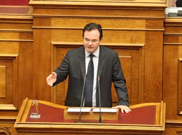 Με τις ψήφους ΠΑΣΟΚ-ΛΑΟΣ εγκρίθηκε το νομοσχέδιο για τα νέα οικονομικά μέτρα