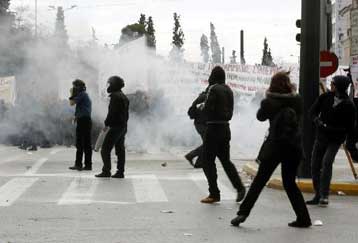 Πλήρη διαλεύκανση της «άνανδρης δολοφονικής επίθεσης» κατά του Κινήματος ζητά η ΓΣΕΕ