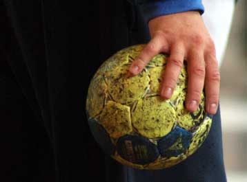 «Μάχες» στην ουρά της βαθμολογίας ξεχωρίζουν στην Α1 ανδρών και γυναικών του χάντμπολ