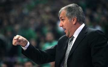 Εμφάνιση αλά Παρτιζάν θέλει ο Ζοτς με ΠΑΟΚ, «βελτιωμένος ο ΠΑΟ» είπε ο Μαρκόπουλος