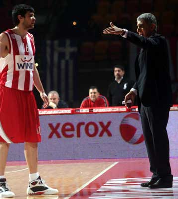 Ο Γιαννάκης θα δώσει ευκαιρίες στους μικρούς στο ματς με τον Ηλυσιακό