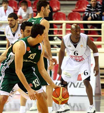 Είχε και πάλι κέφια ο Νίκολας και ο Παναθηναϊκός πέρασε από την Πυλαία