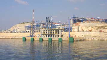 Επένδυση 3 δισ. ευρώ από το Κατάρ σε φυσικό αέριο και βιοκαύσιμα