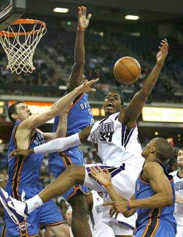 Ηττα των Λέικερς στο Ορλάντο παρά τους 34 πόντους του Κόμπι