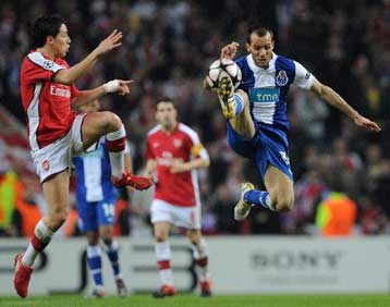 Επιστροφή στο Champions League με ντέρμπι σε Αγγλία και Ιταλία