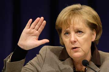 Θετική η Ανγκελα Μέρκελ στη δημιουργία ενός «Ευρωπαϊκού Νομισματικού Ταμείου»