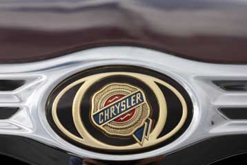 Ανακλήσεις οχημάτων Peugeot 308 και Chrysler Jeep