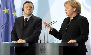 Μηχανισμό στήριξης της Ελλάδας επεξεργάζεται η Κομισιόν