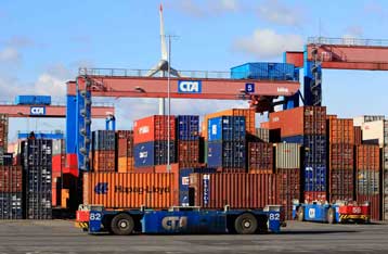 Απροσδόκητη πτώση 6,3% στις γερμανικές εξαγωγές τον Ιανουάριο