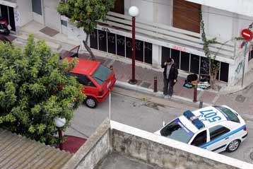 «Καθαρά» τα όπλα των δραστών στη συμπλοκή της Δάφνης