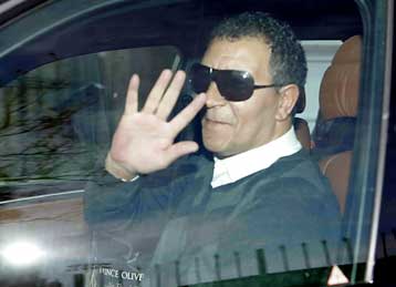 Παραίτηση του Τεν Κάτε, μετά τη βαριά ήττα της Αλ Αχλί από την Αλ Σάαμπ